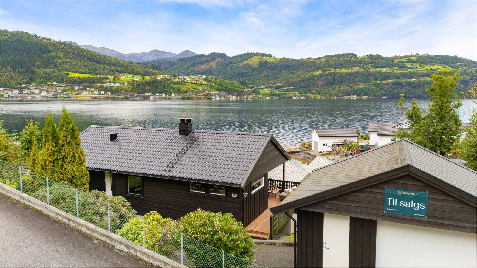 - Dette inkluderer alt fra barnehage, skoler, fotballbane, busstopp og dagligvarebutikker - Galleribilde