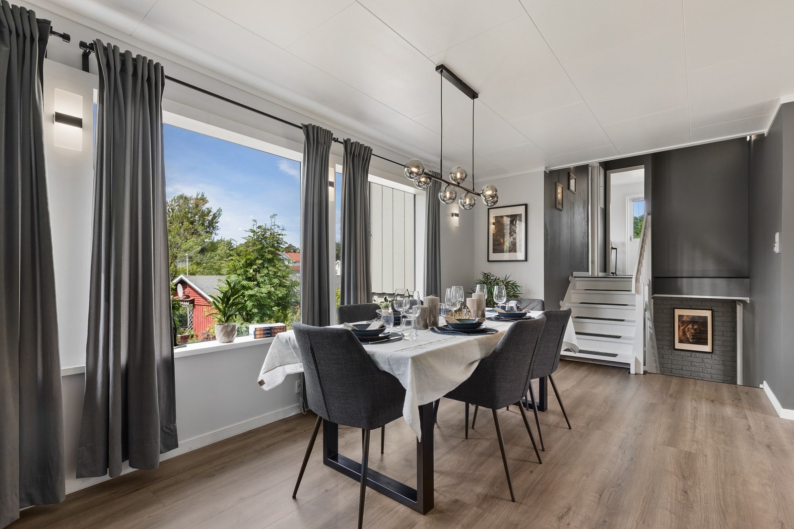 God plass til stor spisestue Galleribilde