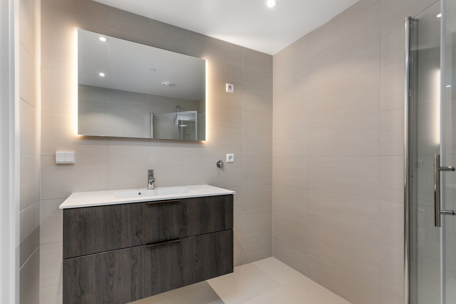 Baderomsinnredning fra HTH av type Mood. Galleribilde