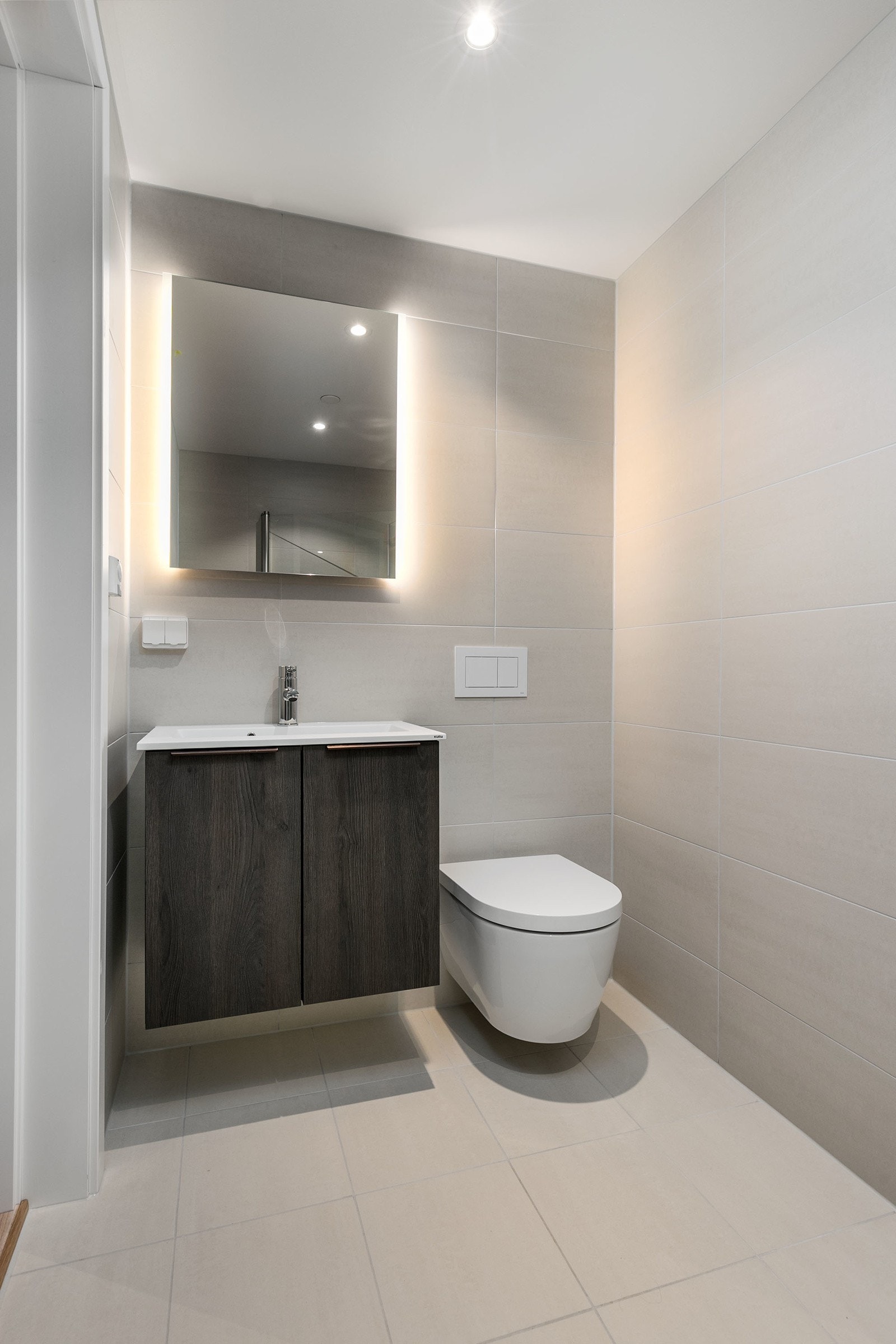 Bad 2 ved entré har samme standard Galleribilde