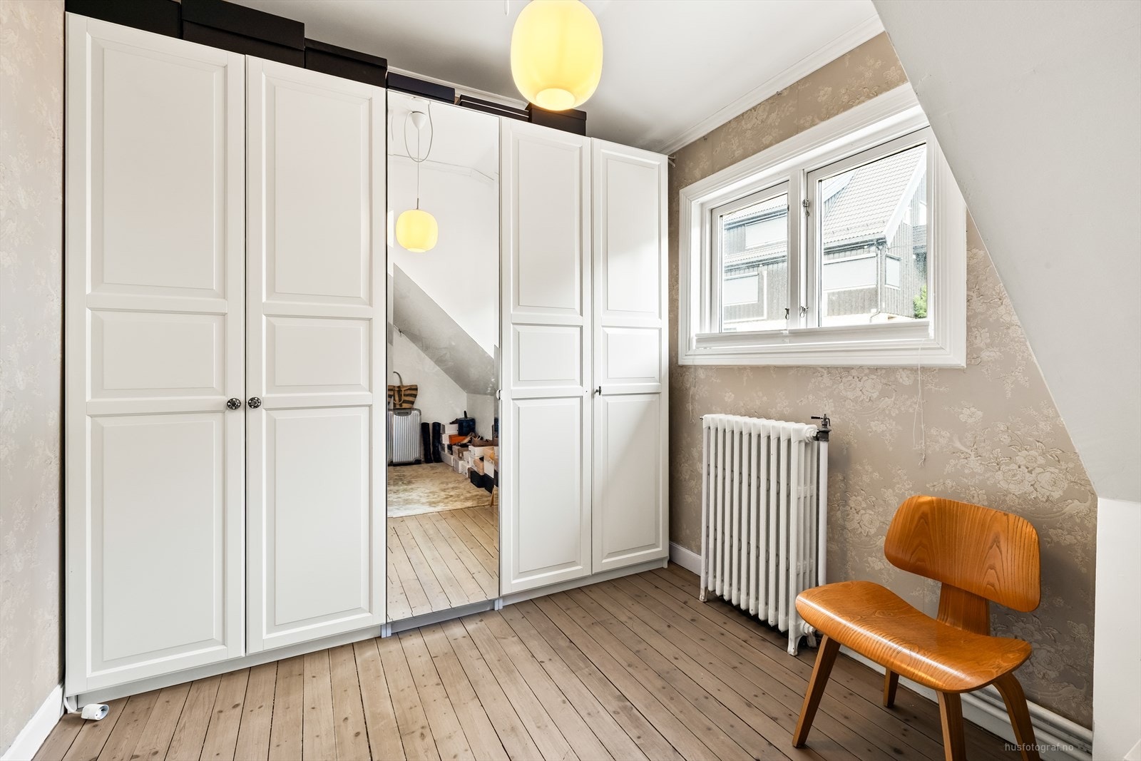 Pent soverom nummer 3 med garderobeskap. Galleribilde