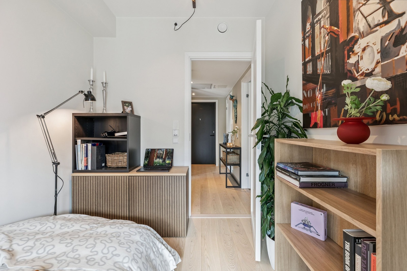 Soverom 2 6,7 kvm. Galleribilde