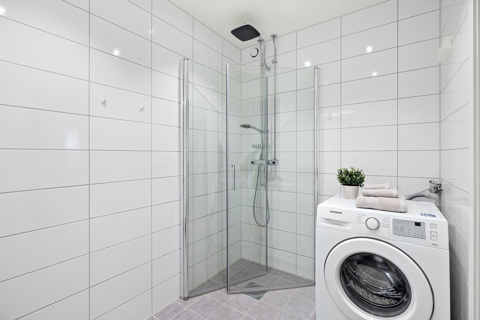 Baderom renovert i regi av borettslaget i 2020 Galleribilde