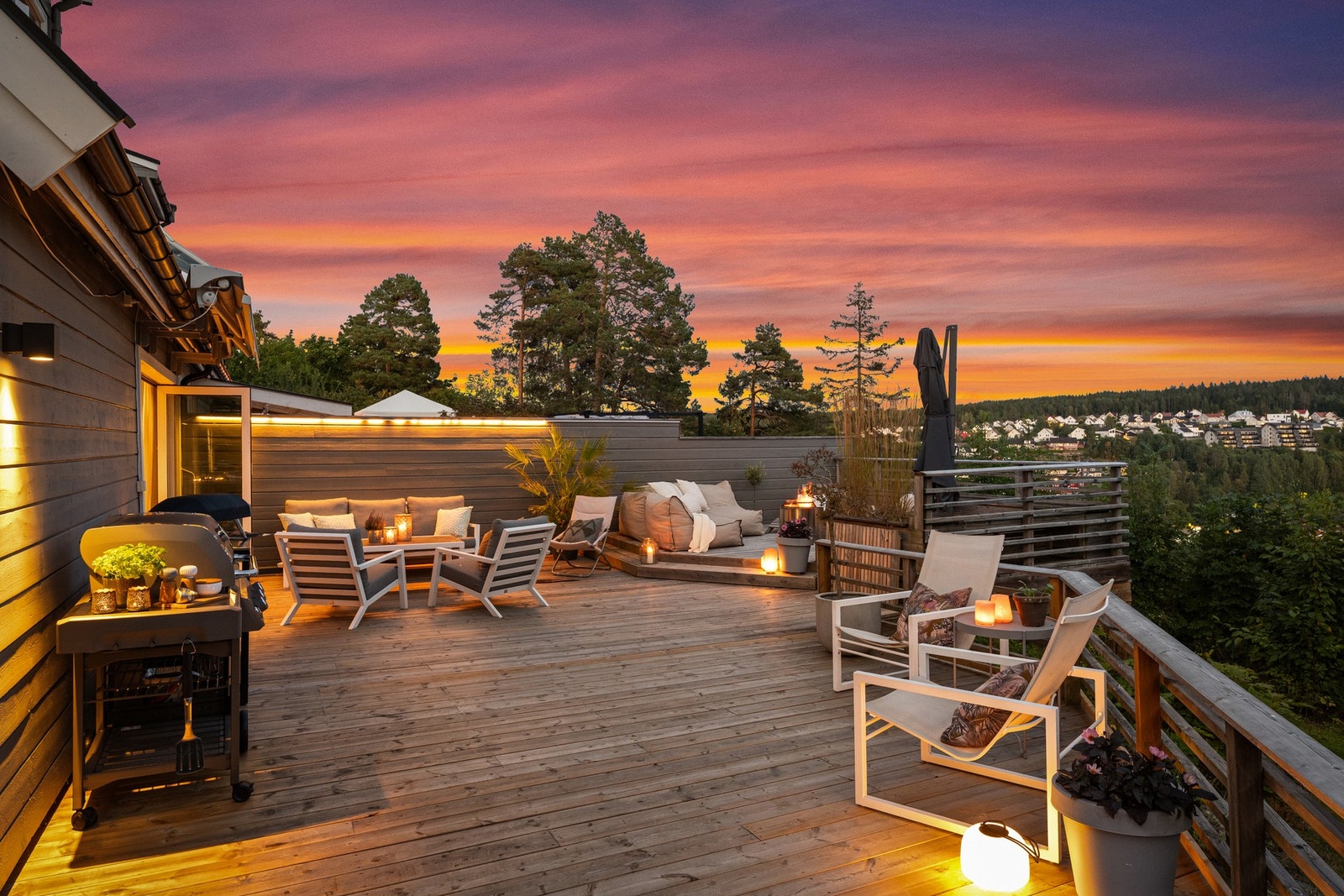 Terrassen er en skjermet oase! Galleribilde