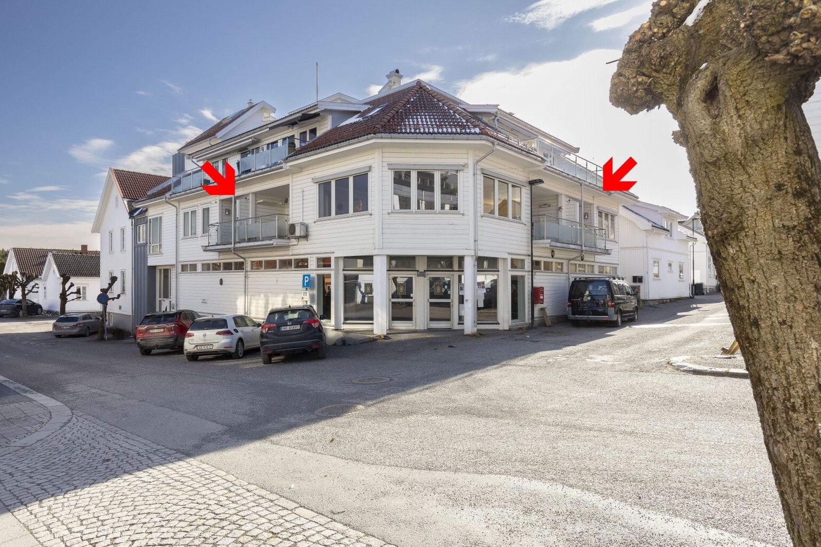 Moderne og innbydende leilighet med balkong, heis og garasje i hjertet av Langesund. Galleribilde