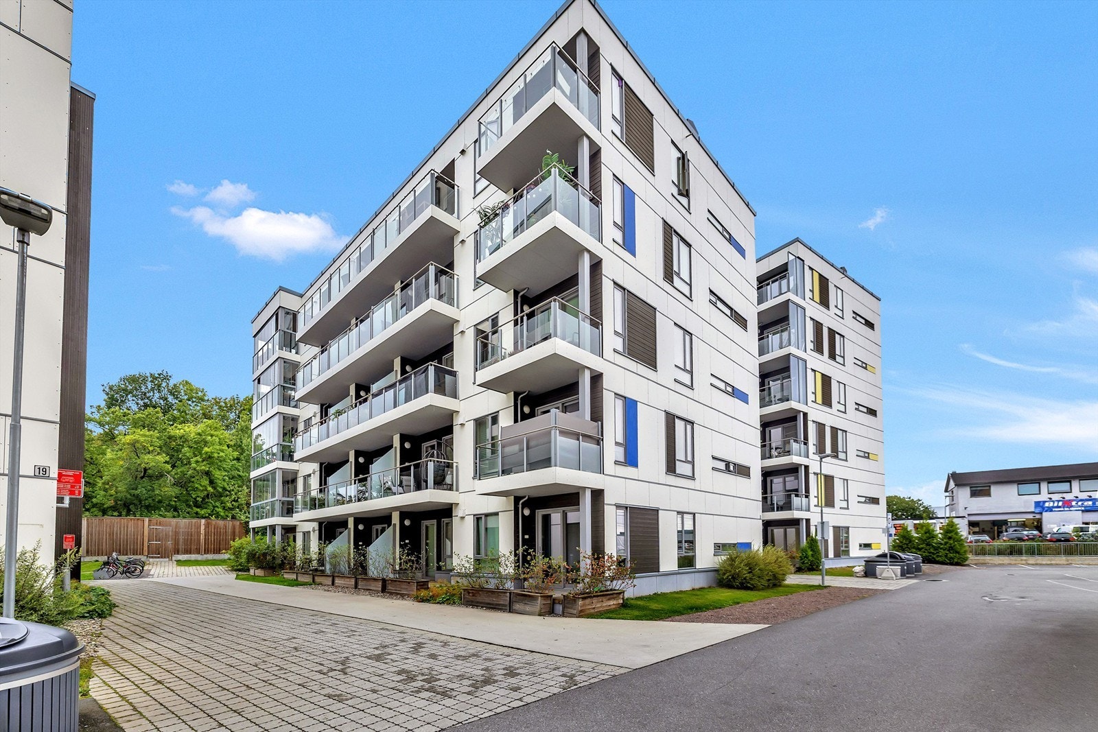 Selveierleilighet oppført i 2019, beliggende i Åråsen Hage Boligsameie i Lillestrøm. Galleribilde