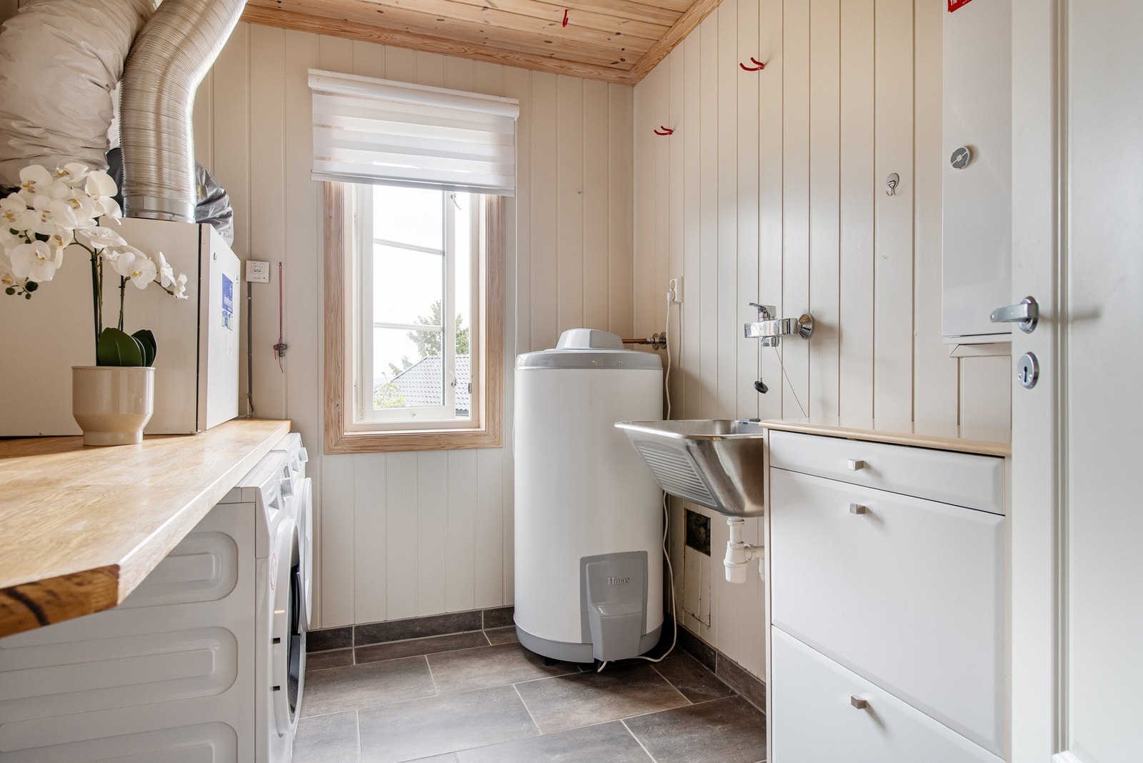 Vaskerom og teknisk rom. Galleribilde