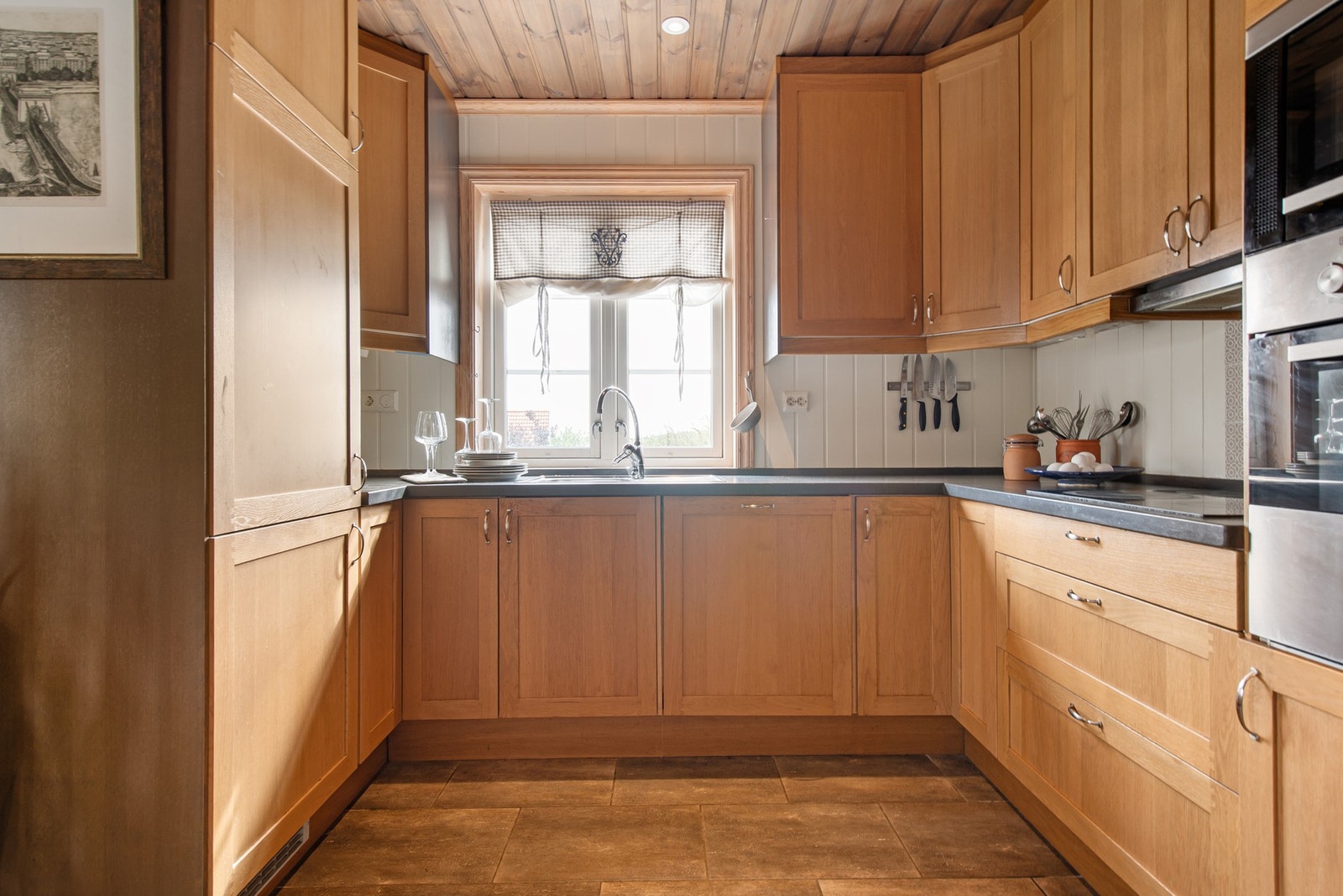 Det er integrerte hvitevarer. Galleribilde