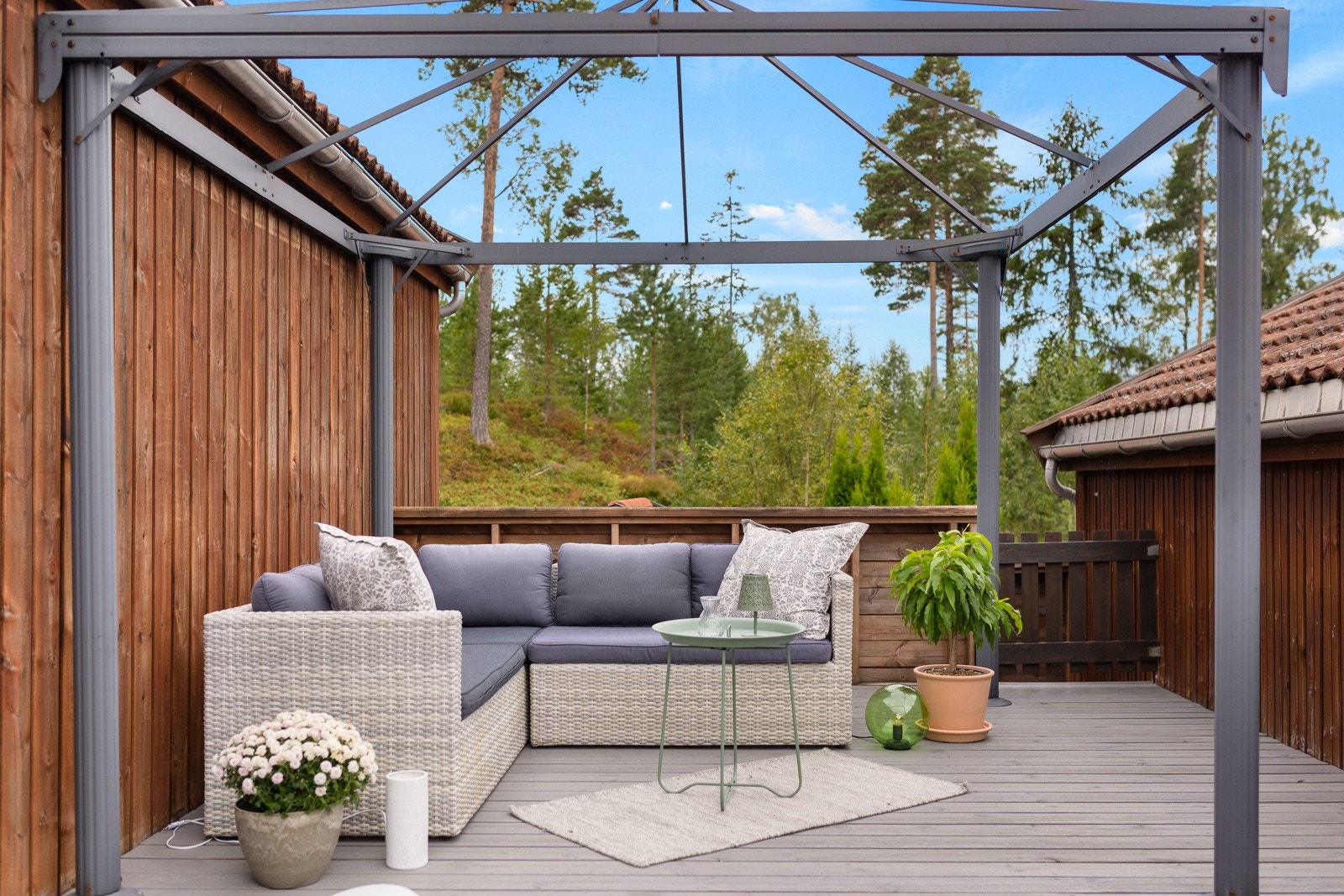 Her kan det møbleres med langbord, loungeset osv - alt etter eget ønske. Galleribilde