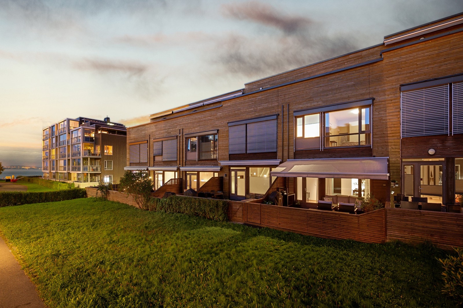 EiendomsMegler 1 v/Marius Aune Olsen har gleden av å ønske velkommen til Huldervegen 127! Galleribilde