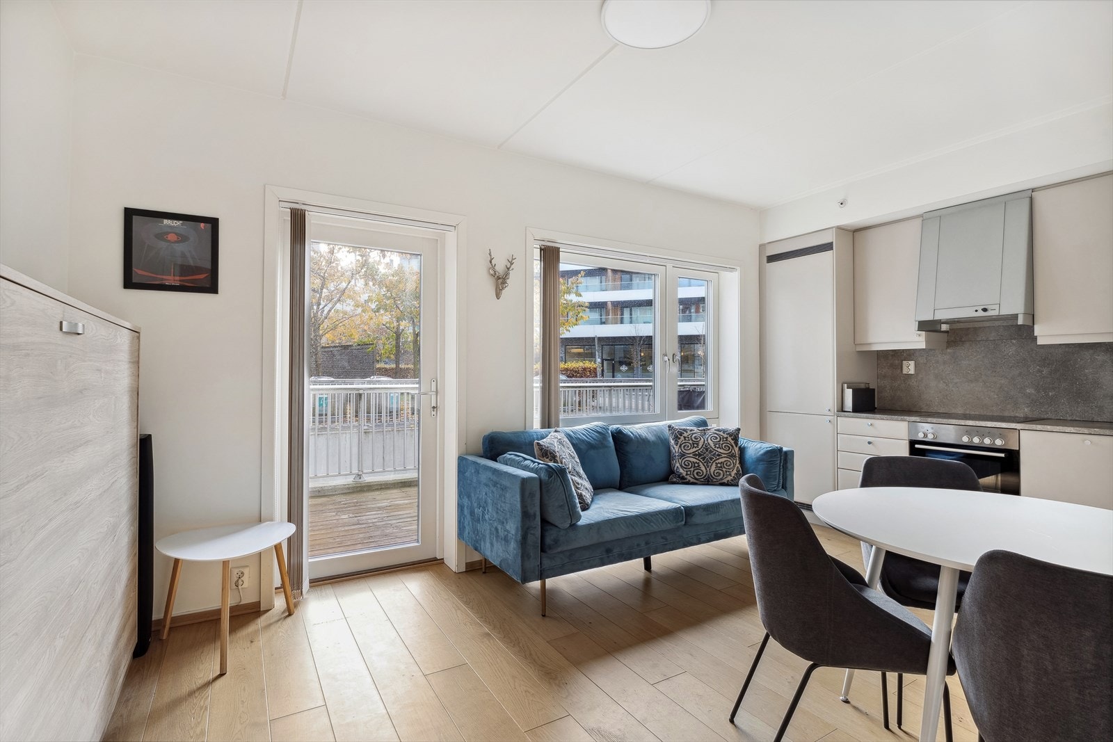 En nyere og moderne 1-roms selveierleilighet med sentralt beliggenhet. Galleribilde