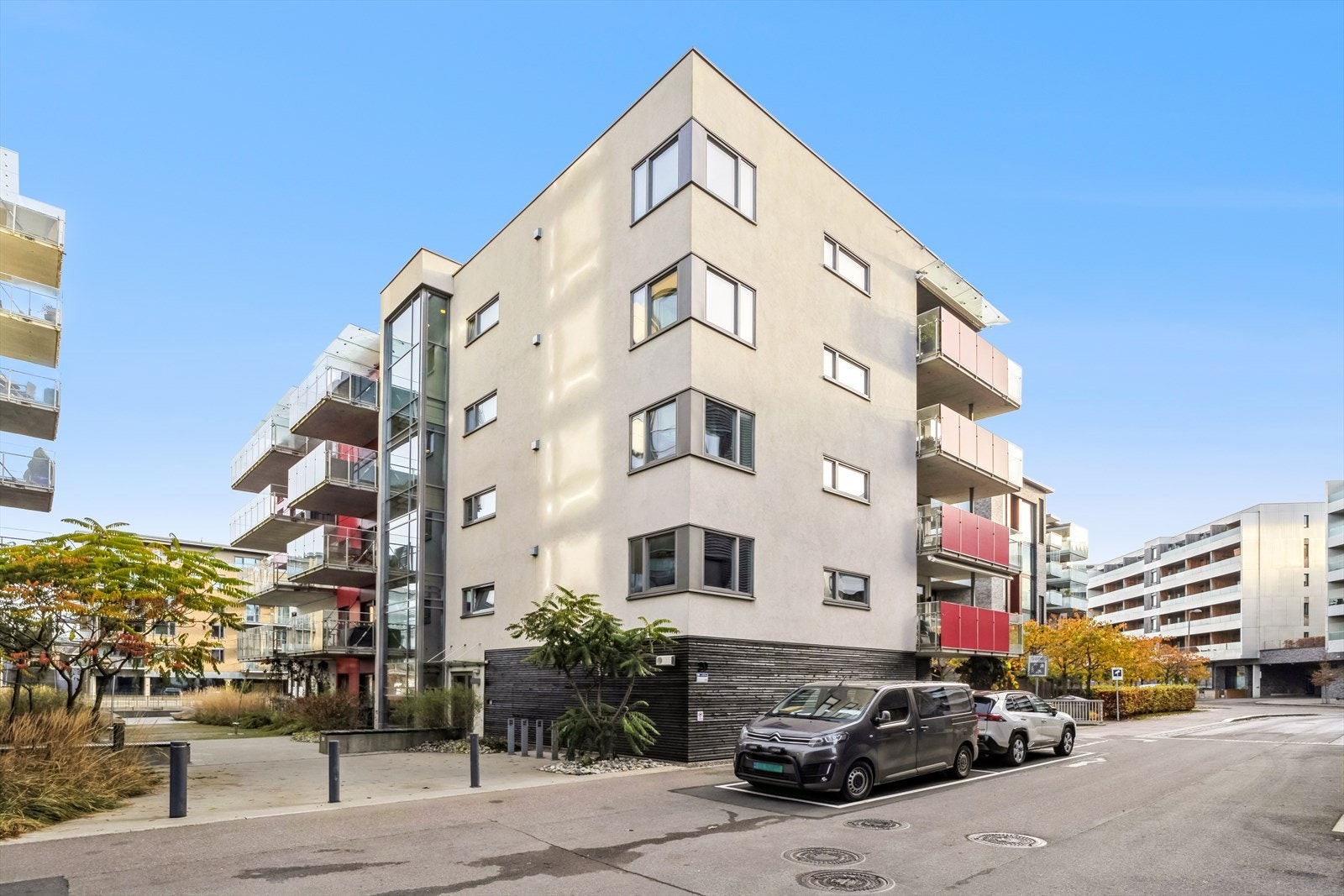 Nordvik Tønsberg v/Jørgen Nyhus har gleden av å ønske velkommen til Rambergveien 29! Galleribilde