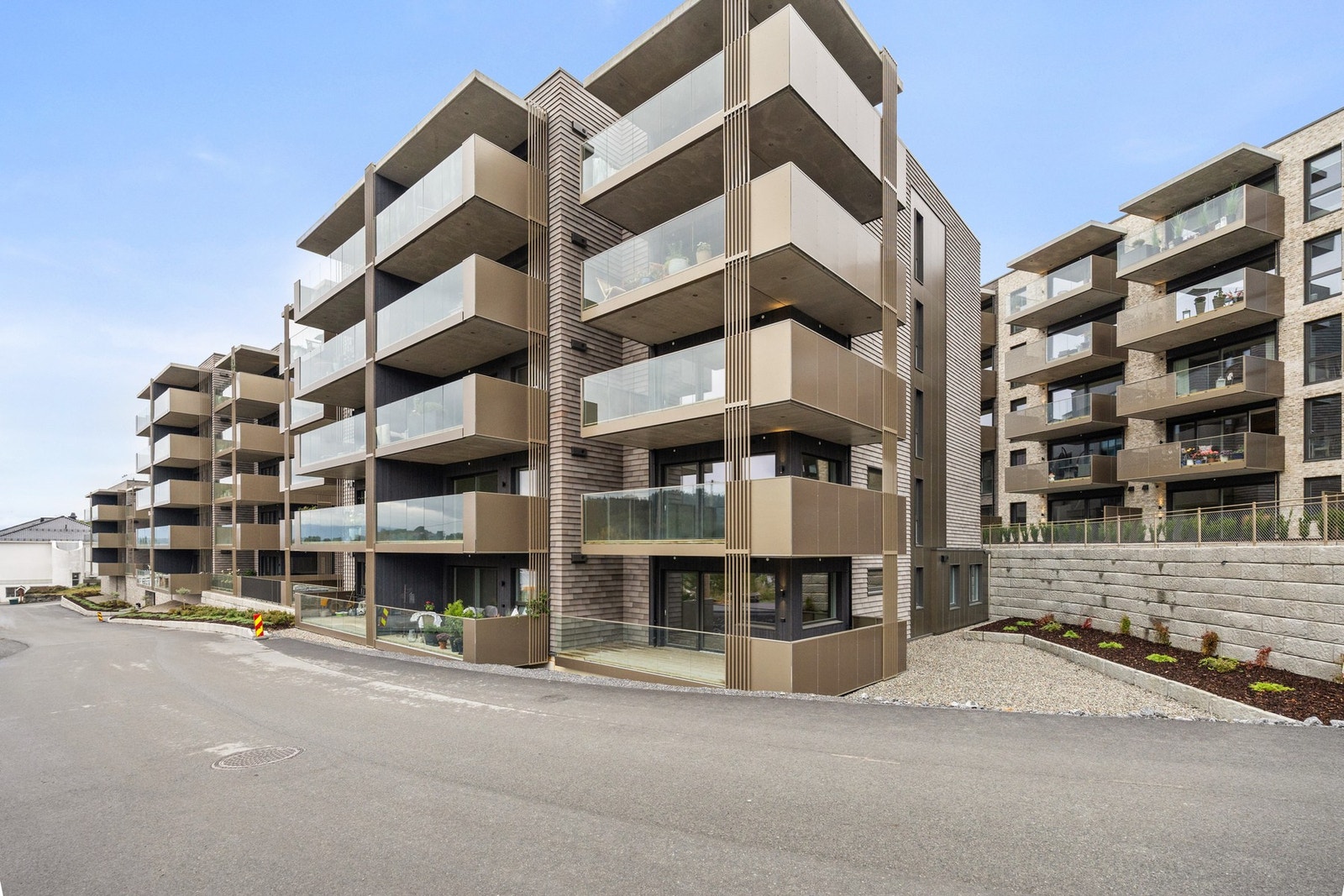 Fasade - inngangsparti Galleribilde