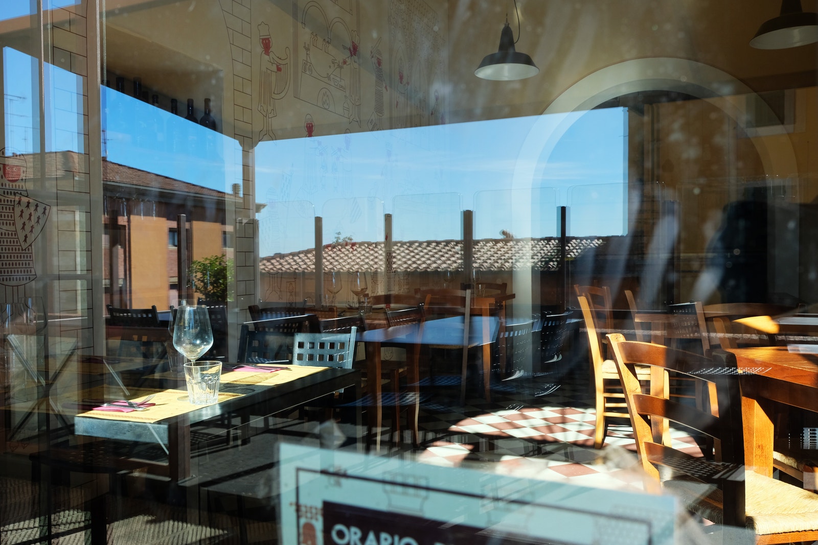 Lari restauranter Galleribilde