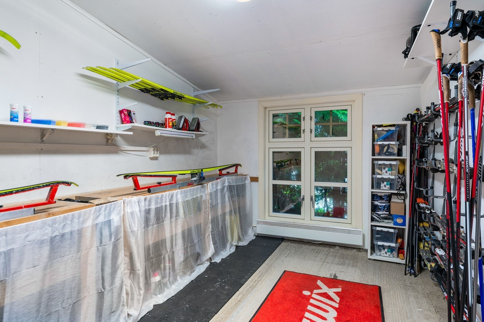 Smørebod i bod tilknyttet garasje. Påbygd i 2018. Galleribilde