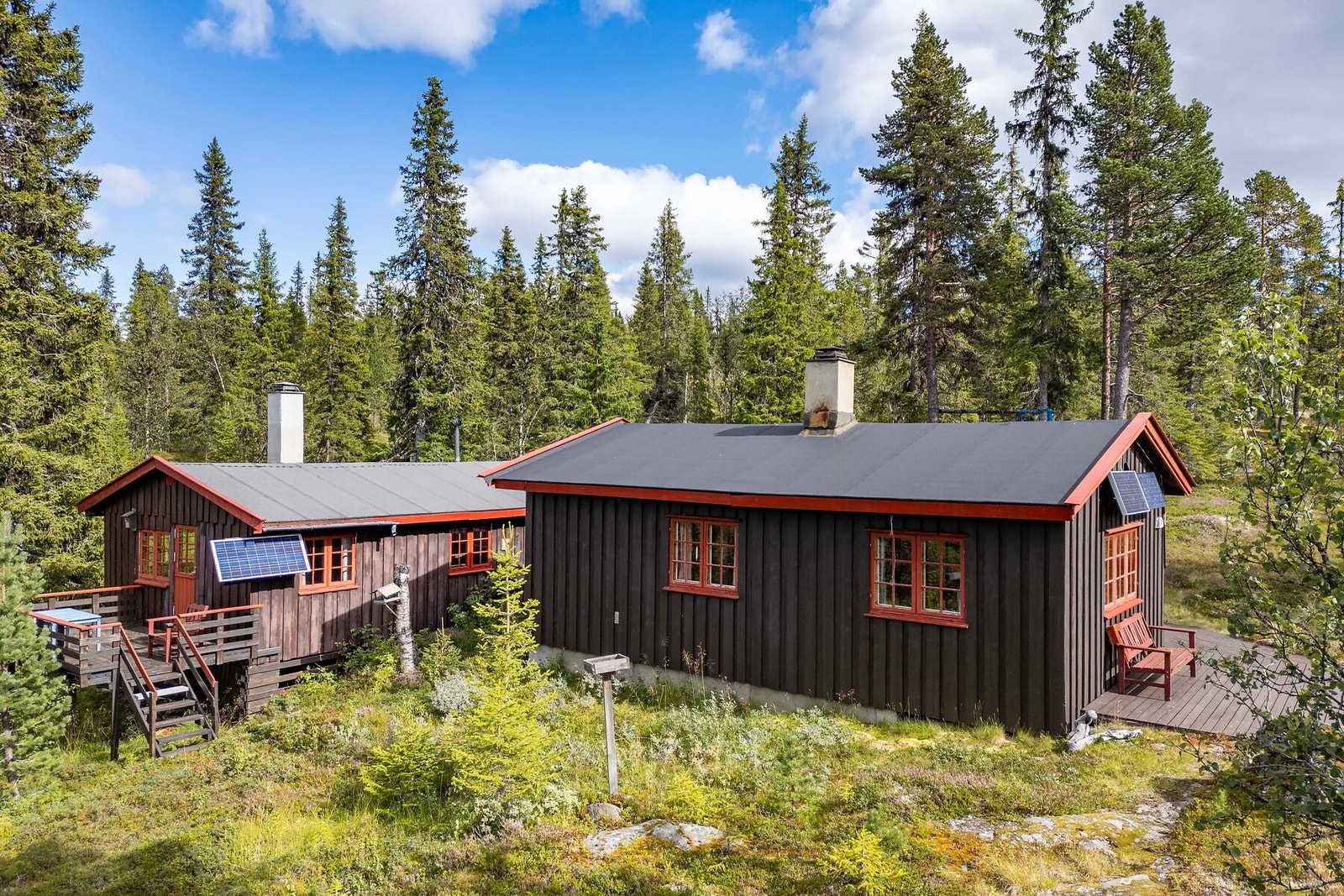 En trivelig hytte og anneks med et stort potensial. Galleribilde