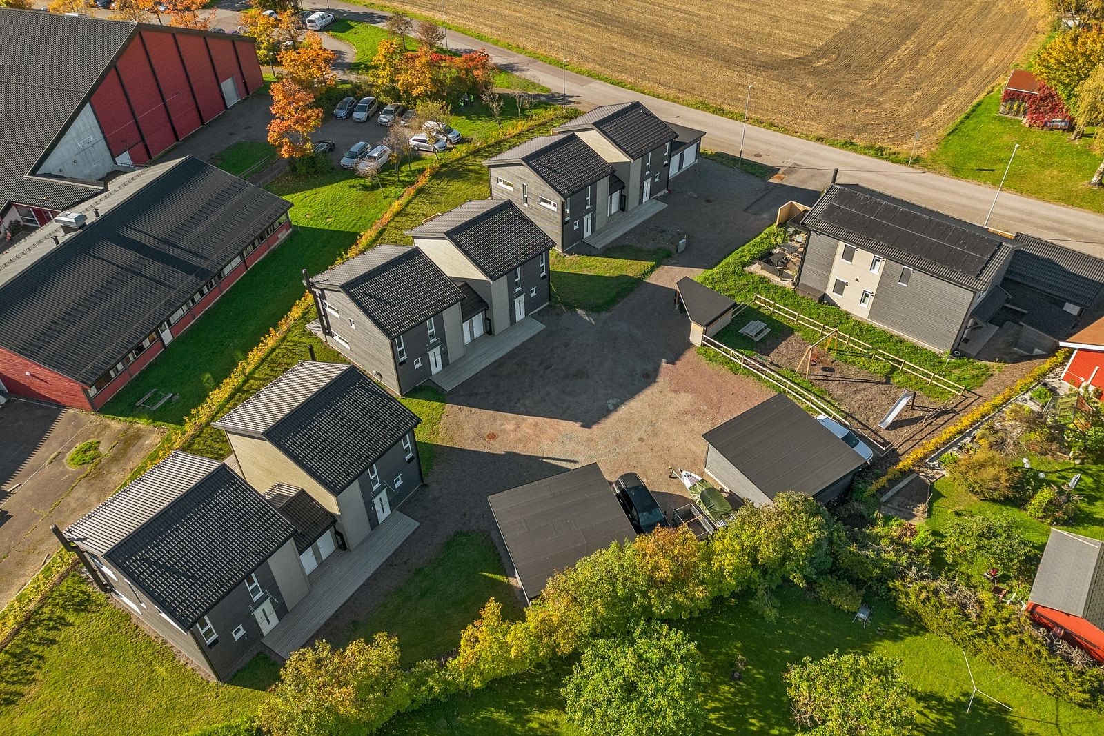 Moderne og innbydende enebolig i rekke! Galleribilde