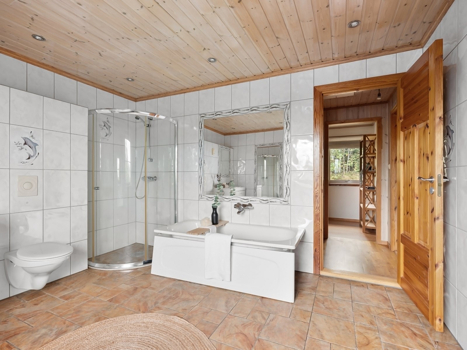 Romslig bad Galleribilde