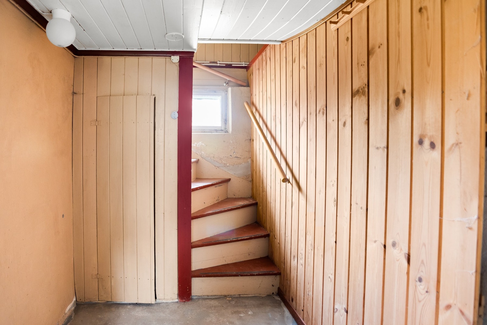 Trapp ned til kjeller. Galleribilde