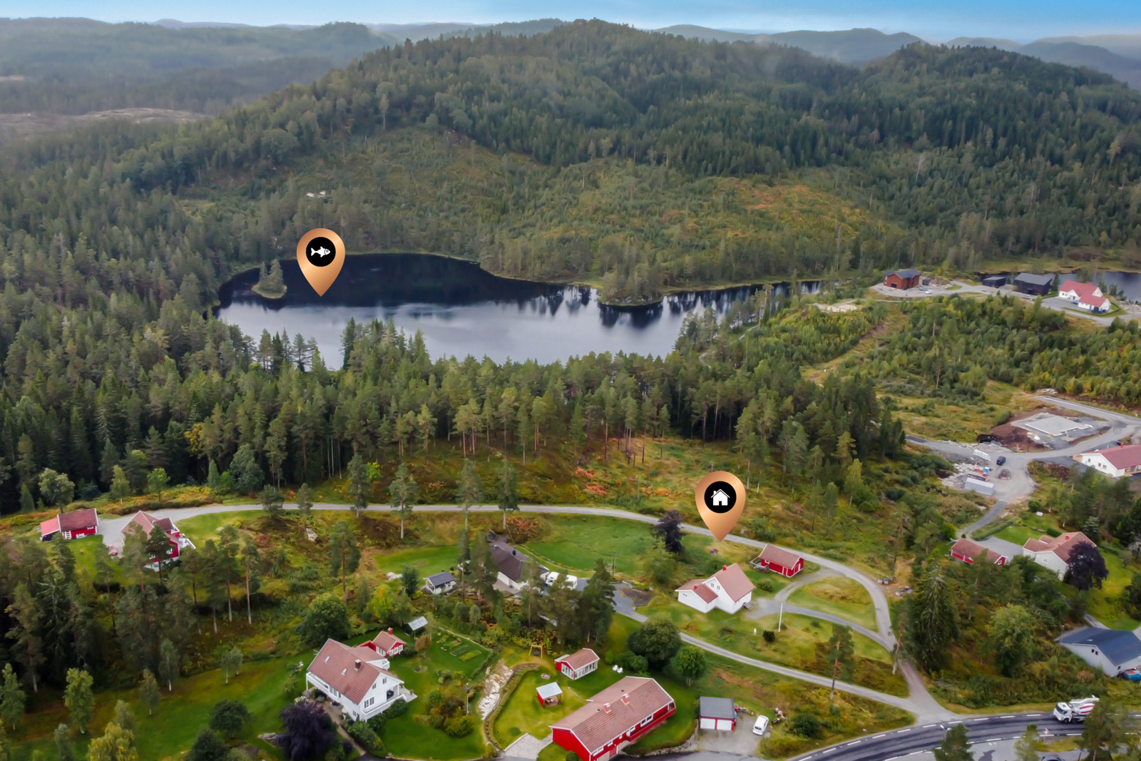 Innholdsrik bolig med 2 mål tomt. Galleribilde