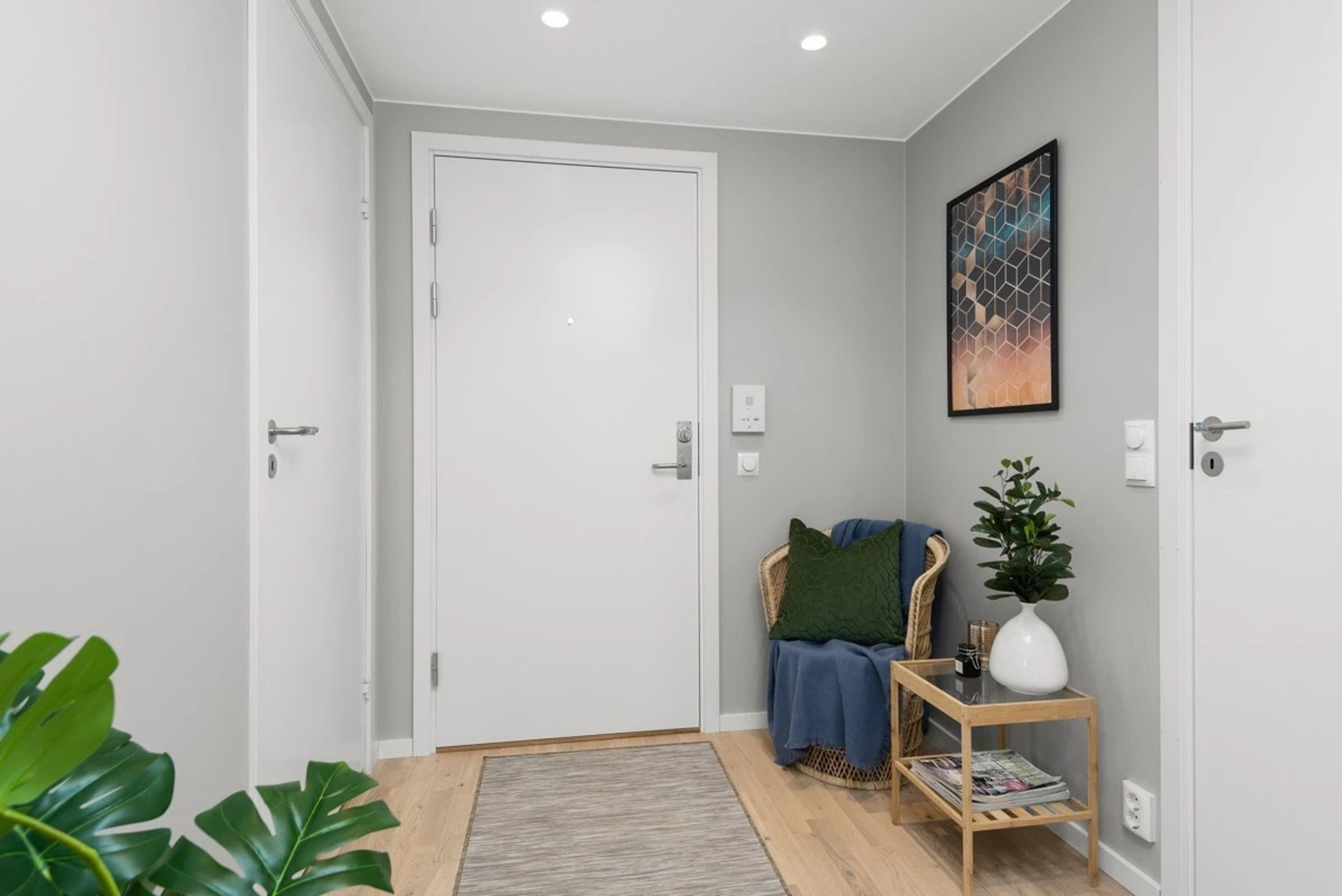 Her er det plass til garderobeskap og tilgang til omkledningsrommet. Galleribilde