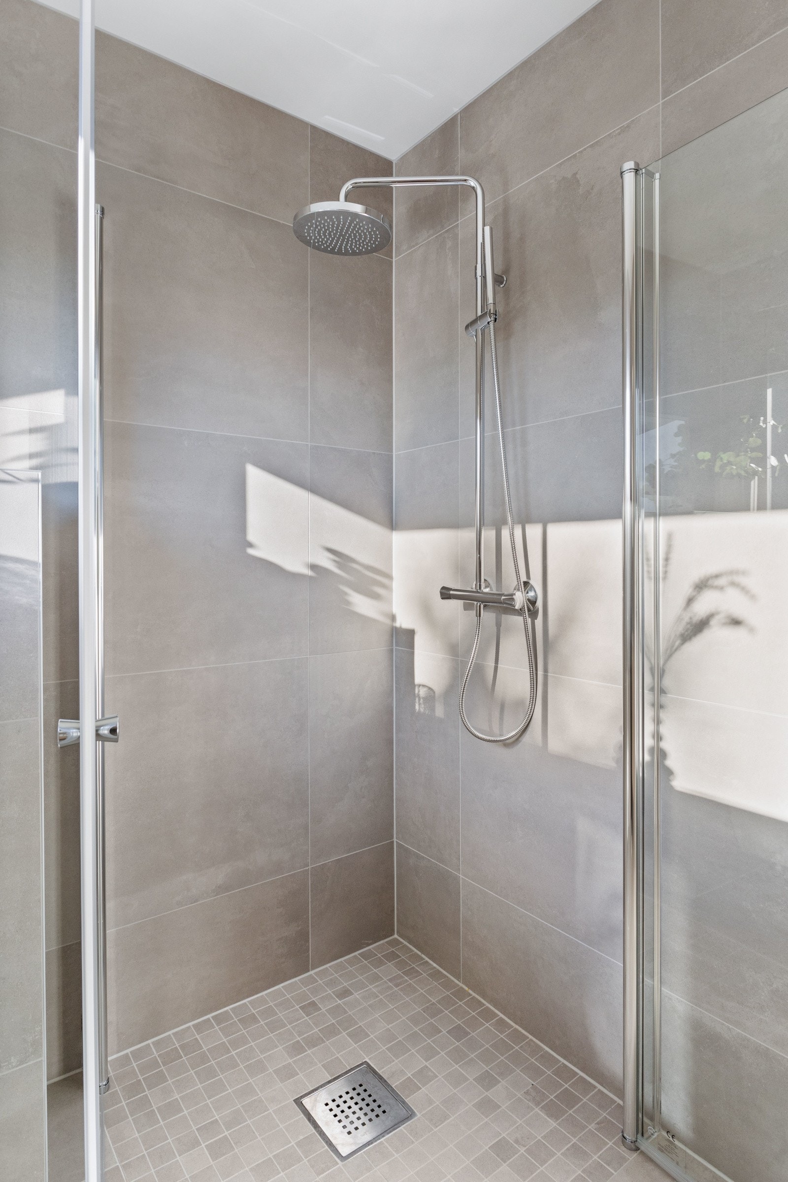 VikingBad Tiril Rainshower m/rundt sett. Galleribilde