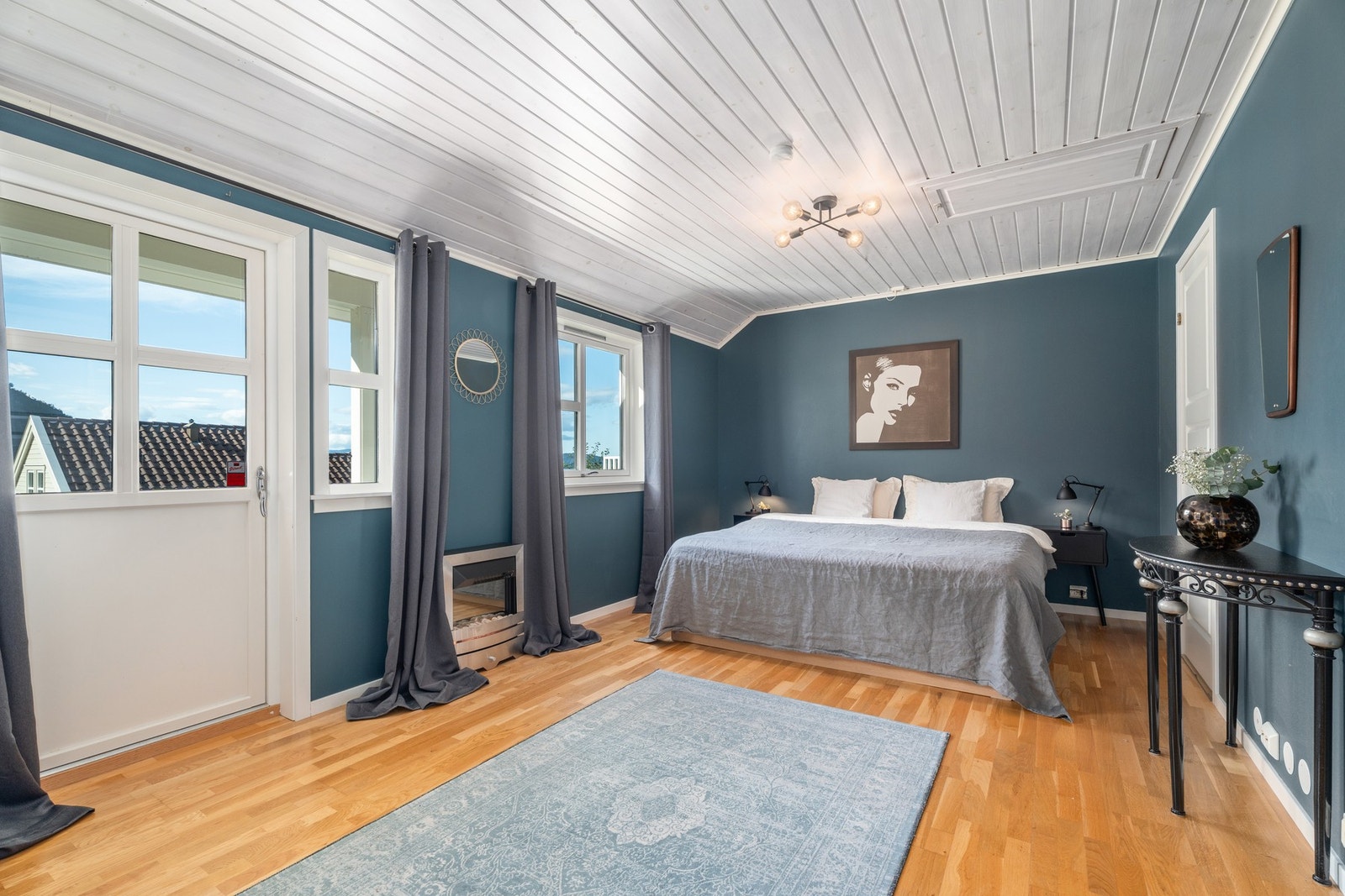 Om oppsatt visningstidspunkt ikke passer, ta kontakt for å avklare eventuell privatvisning. Galleribilde