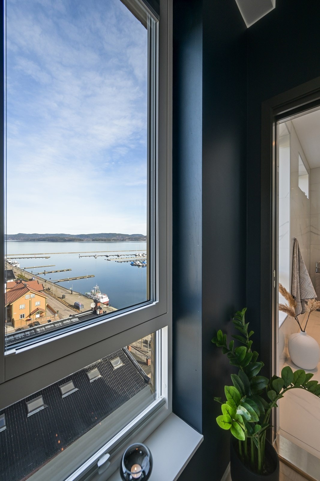 Utsiktsbilde fra hovedsoverommet. Galleribilde