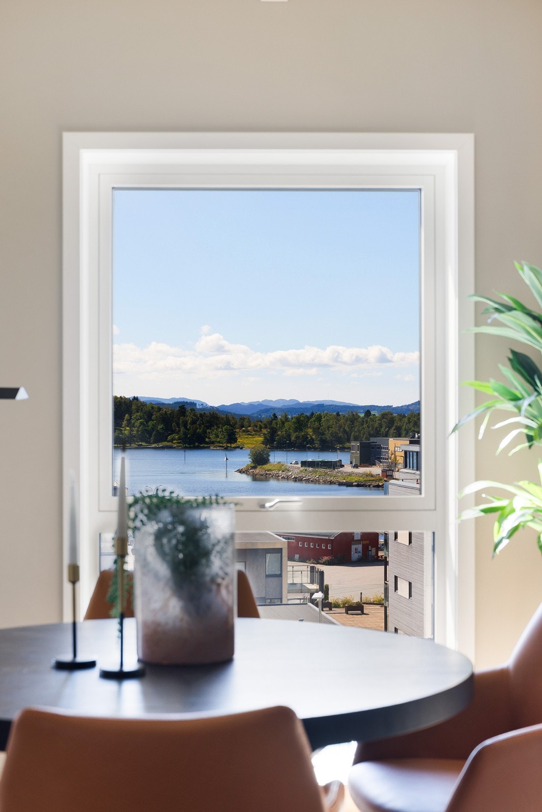 Flott utsikt fra spisebordet Galleribilde