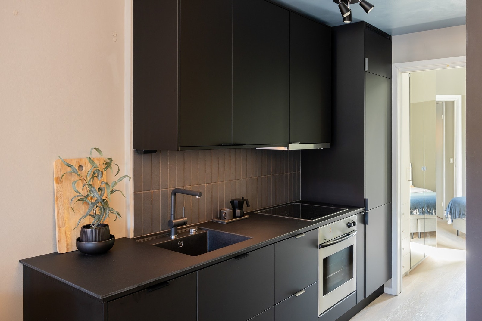 Delikat kjøkken levert fra Epoq pure serien. Nytt fra august 2025. Tilstandsgrad 1. Galleribilde