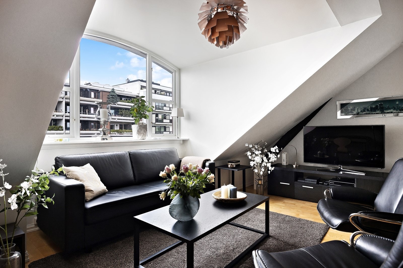 Leiligheten har en populær og sentral beliggenhet med kort vei til "alt". Galleribilde