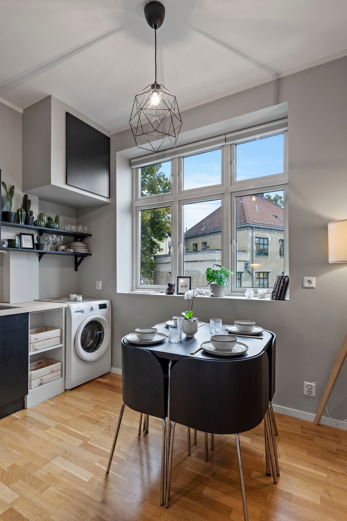 Velegnet plass til spisebord. Galleribilde