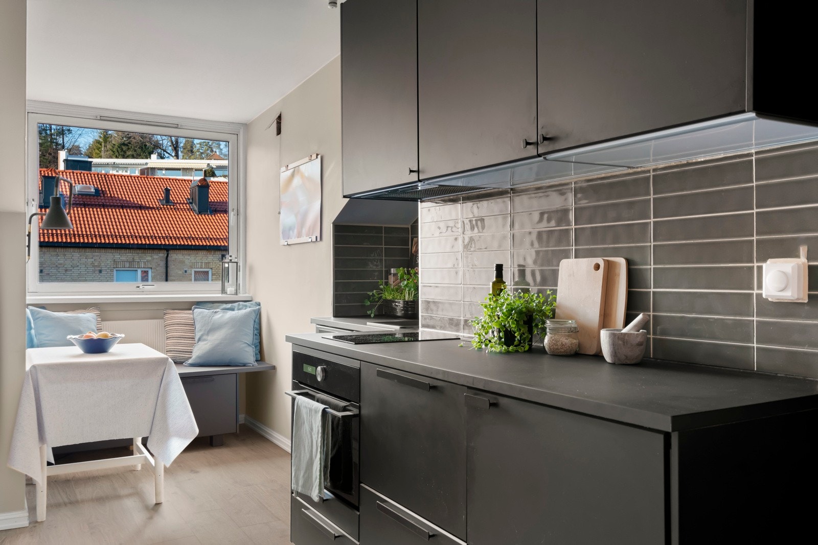 Innvendig bys det på god standard fra 2020-21 - her kan du flytte rett inn. Galleribilde