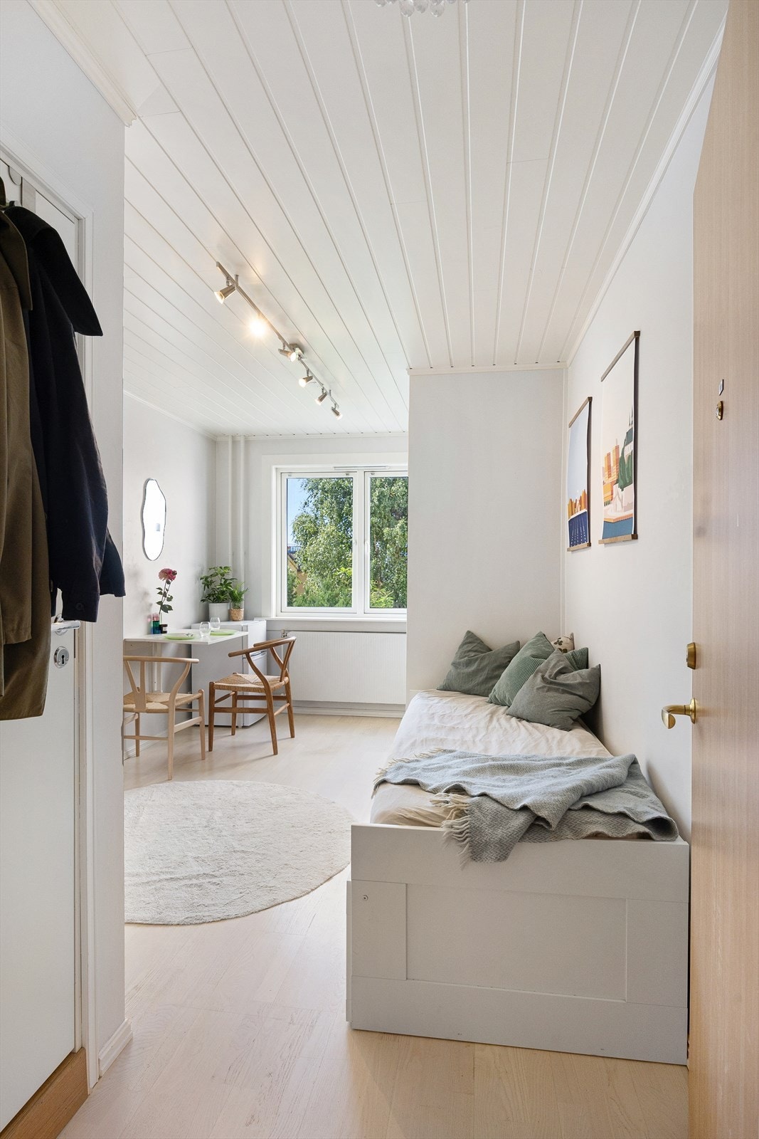 Fyring, varmtvann og fibernett 100/100Mbit er inkludert i fellesutgiftene. Galleribilde