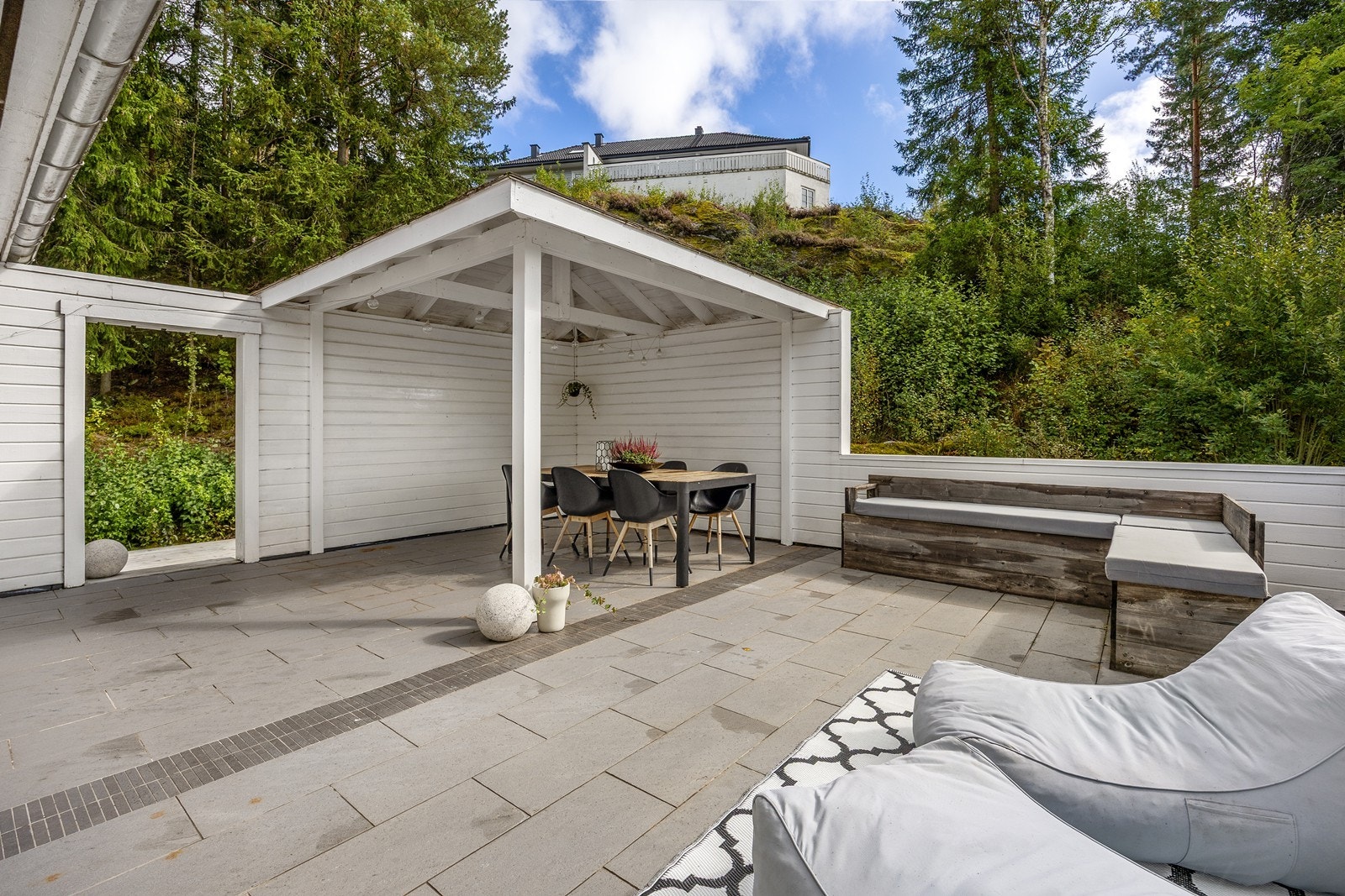 Terrasse. Galleribilde