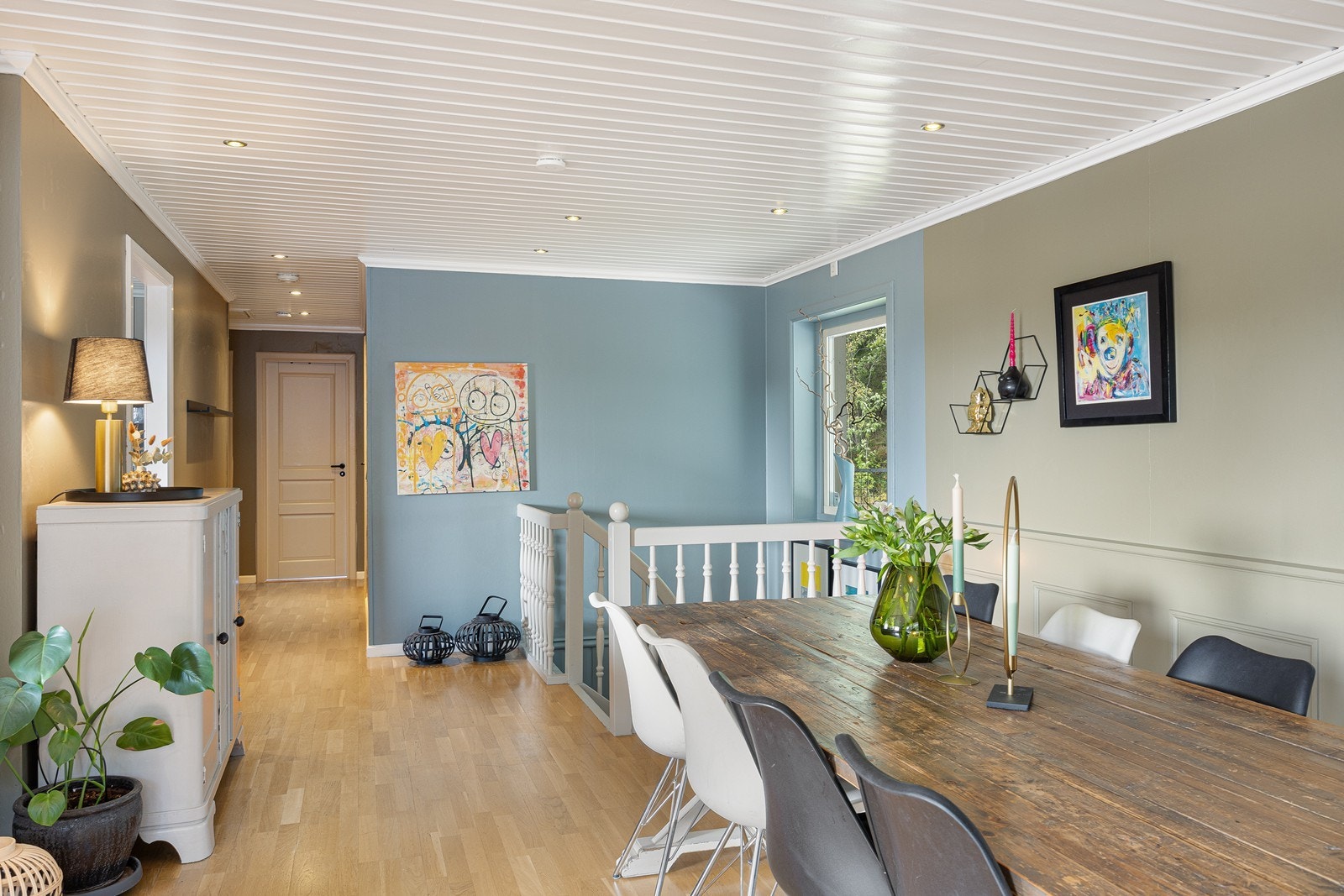 Spiseplass. Galleribilde