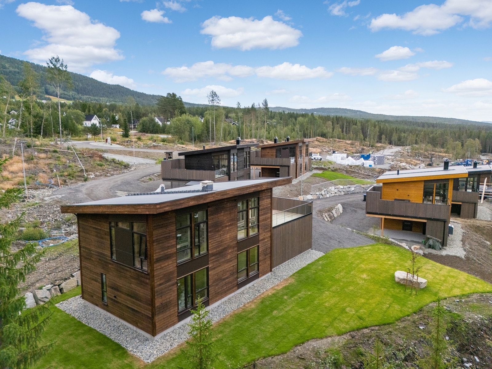 Boligen ligger 8 minutters kjøretur unna Hemsedal sentrum. Galleribilde