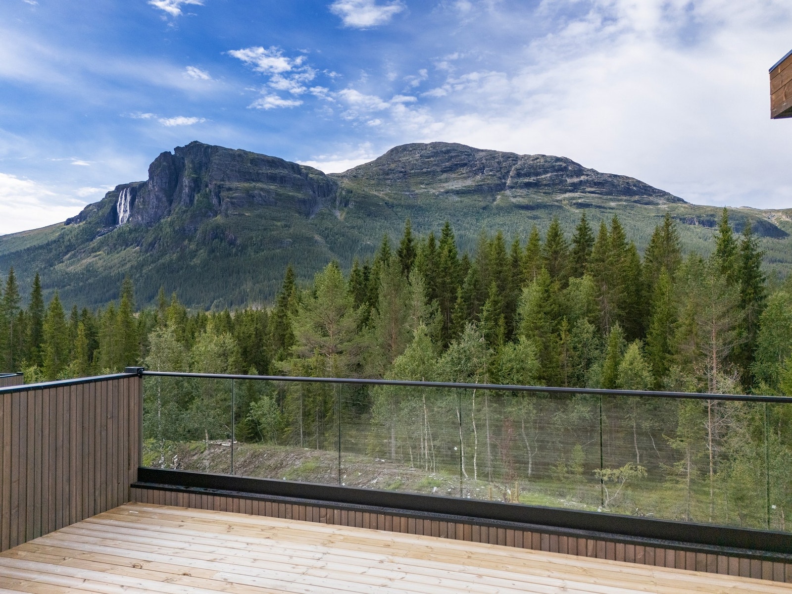 Her kan man nyte gode solforhold og fantastisk utsikt. Galleribilde