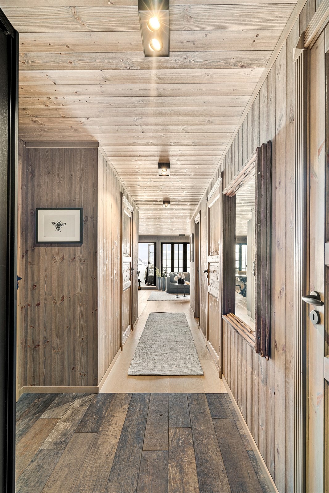 Innbydende og lys gang / hall Galleribilde