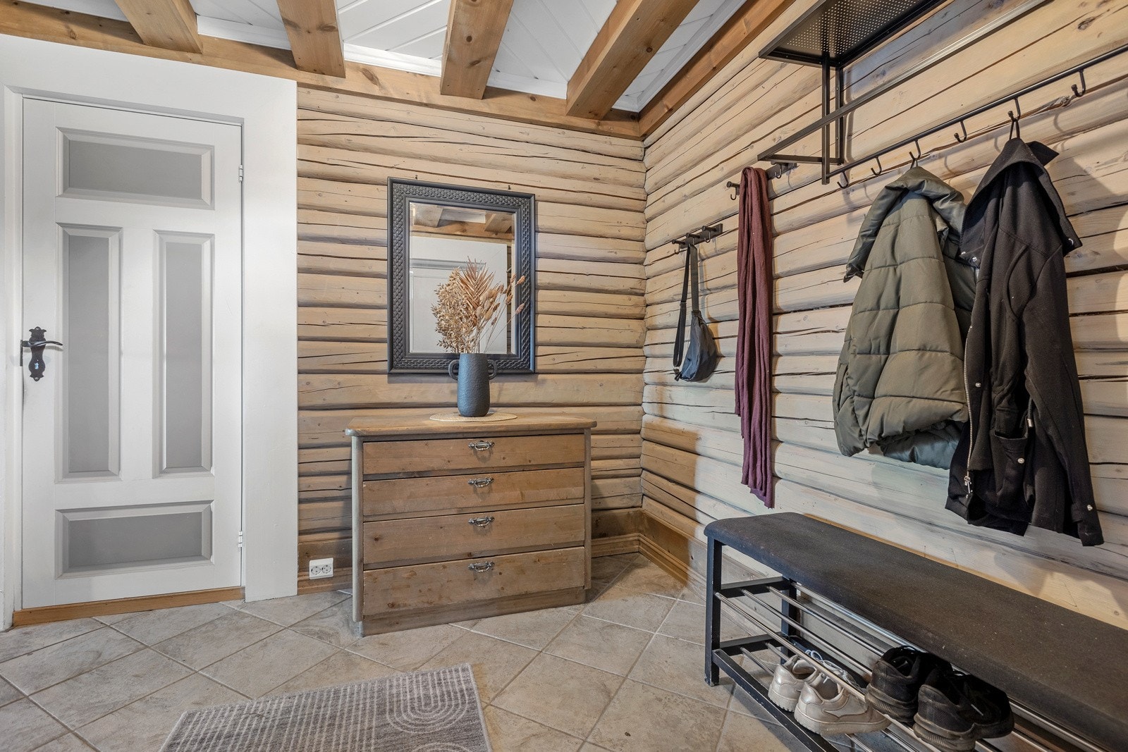 Entré/gang med god plass Galleribilde