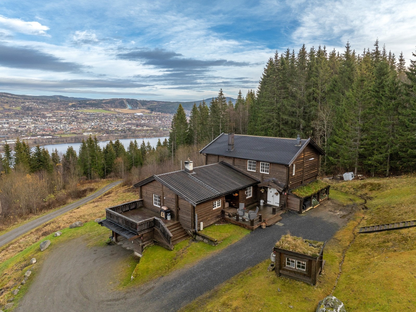 Velkommen til Kastrudvegen 220 Galleribilde