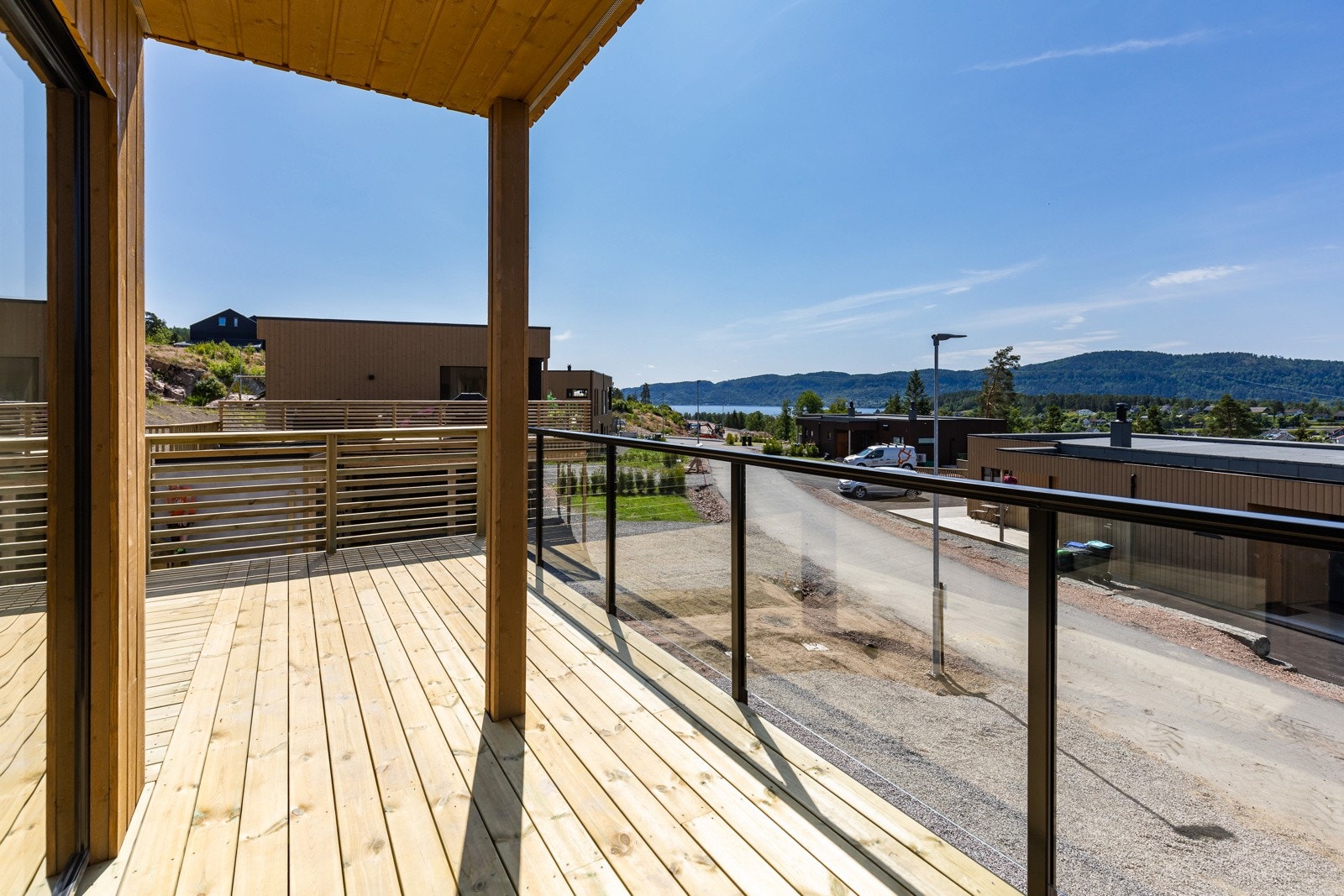 God plass til utemøbler og grill. Galleribilde