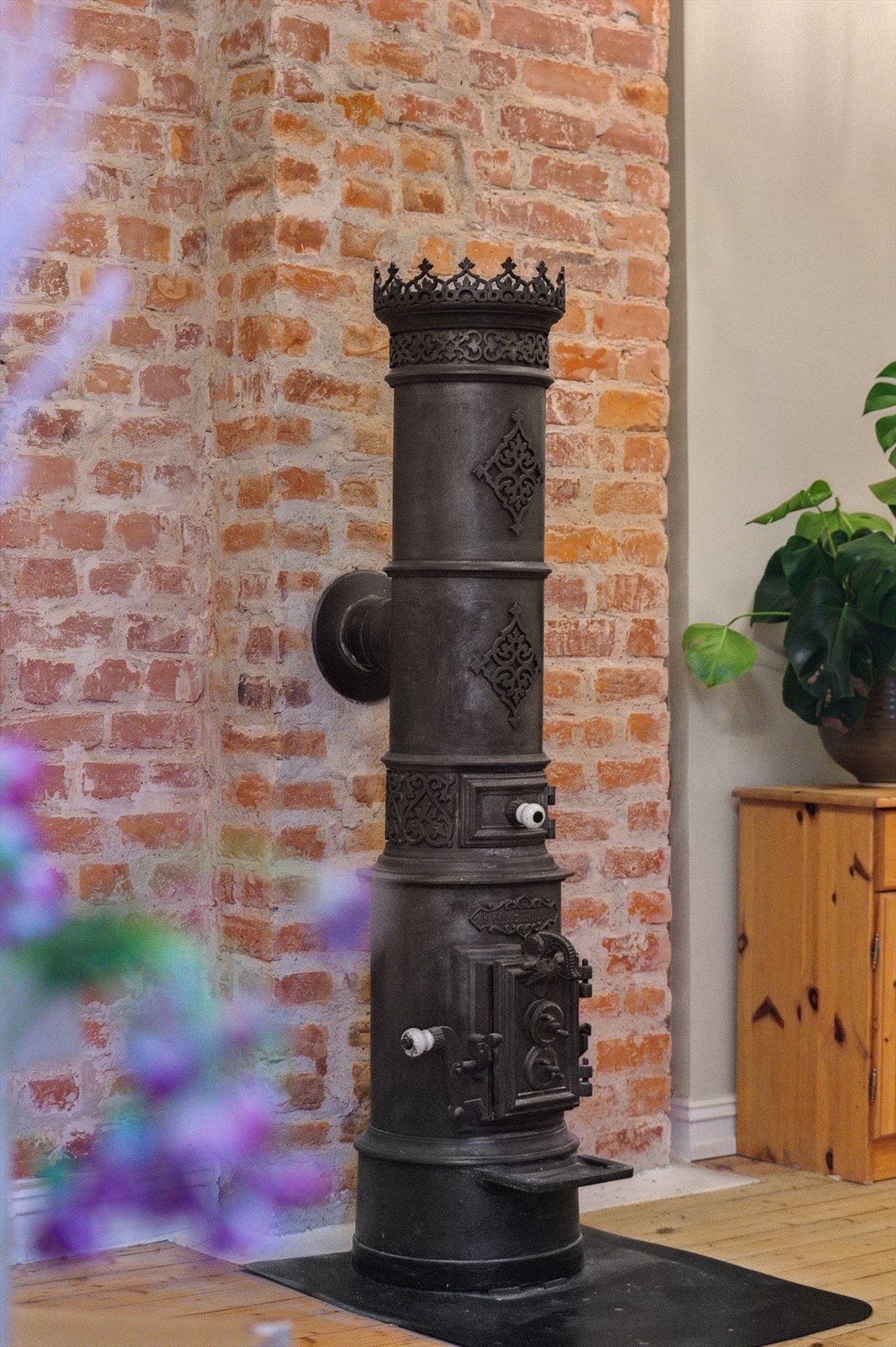 Lekre, klassiske detaljer. Galleribilde