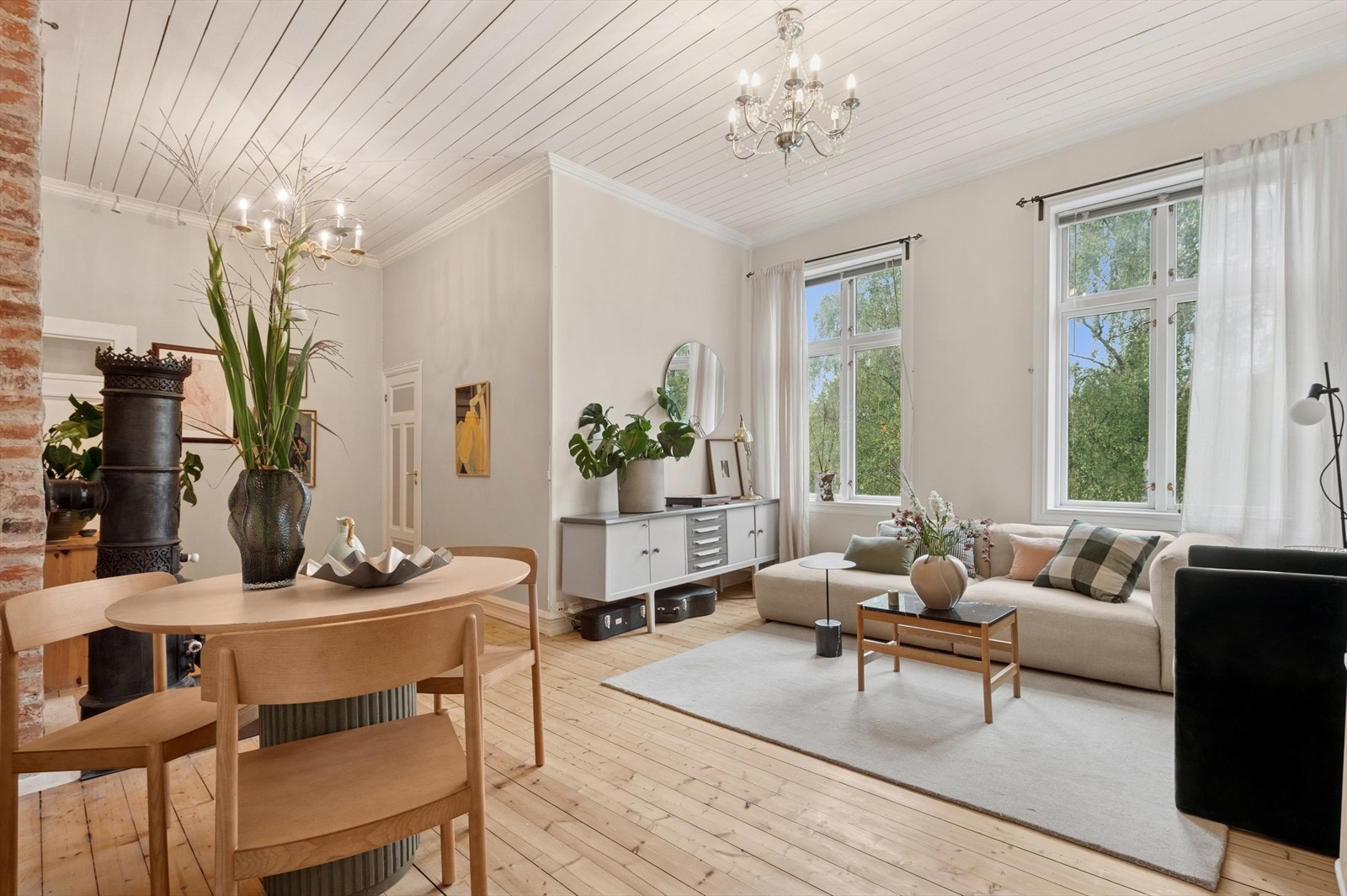 Grønt og frodig utsyn. Galleribilde