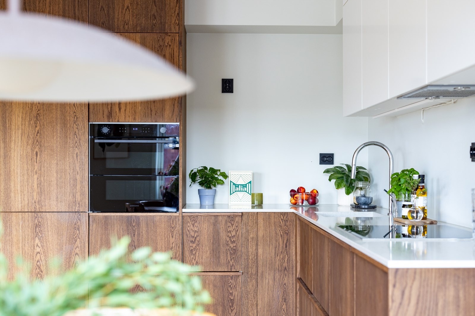 Rålekkert kjøkken fra 2023 med IKEA skrog pg fronter fra Lucks by Robo som gir et eksklusivt preg Galleribilde