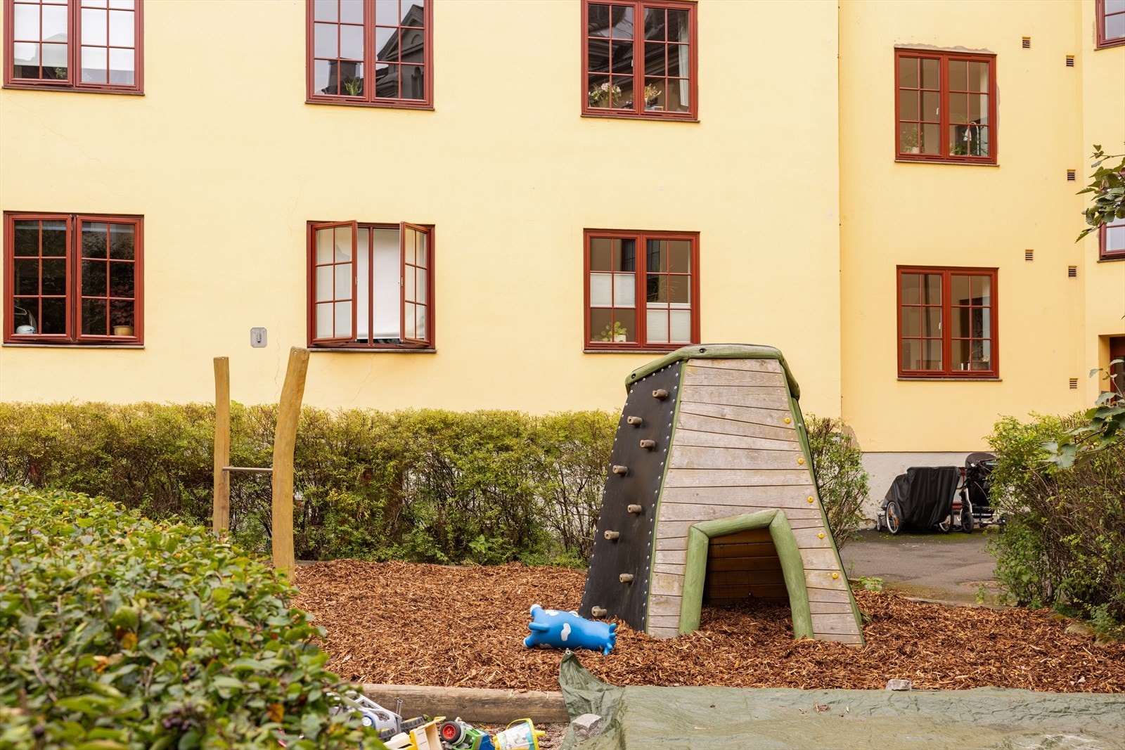 Flott lekeplass for de yngste barna. Galleribilde