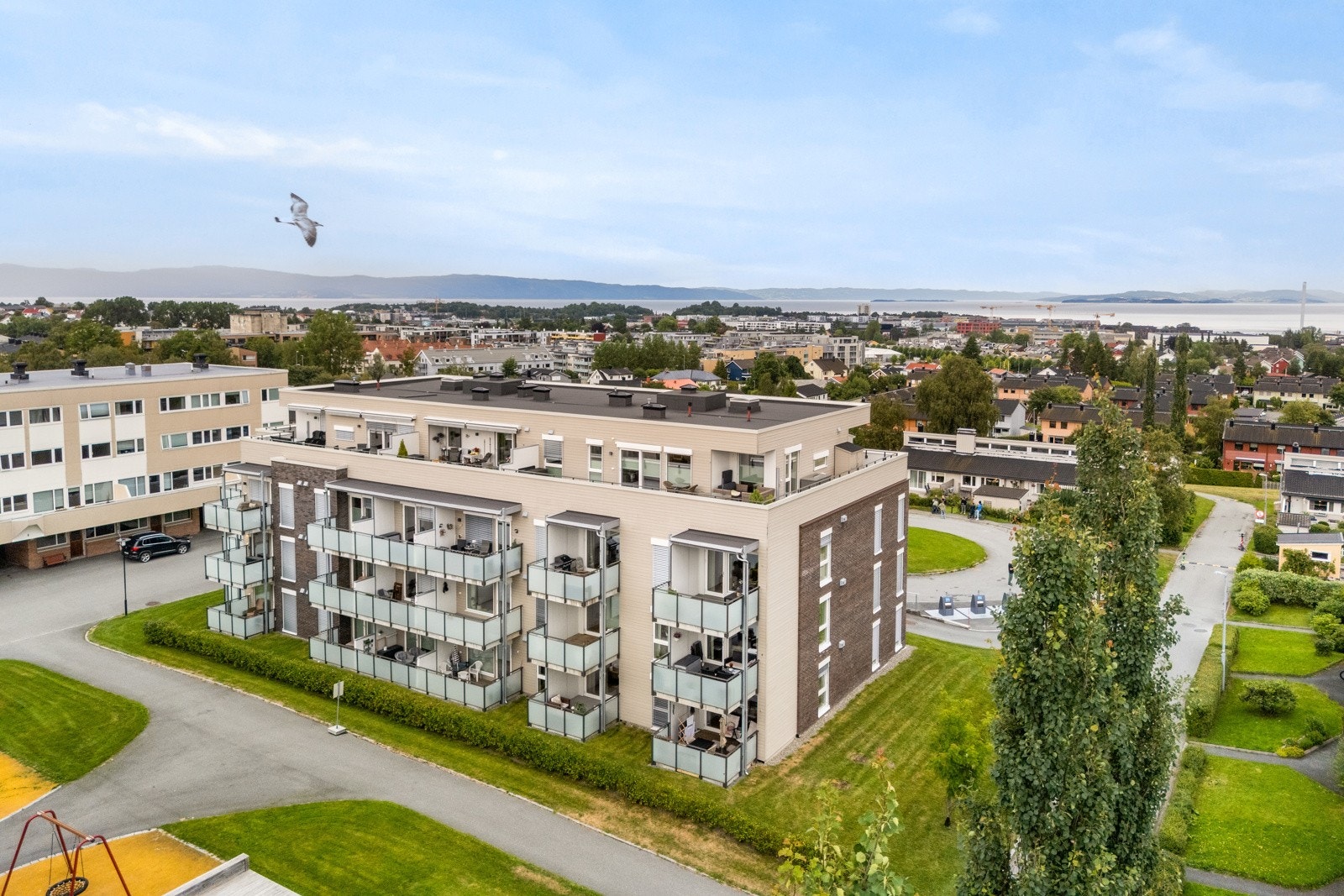 Boligen ligger i Bromstadenga borettslag på Valentinlyst. Galleribilde