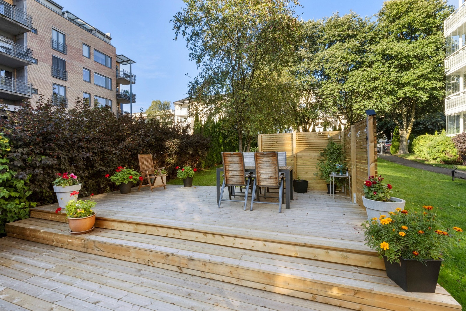 Borettslaget har to nydelige bakgårder til disposisjon. Galleribilde