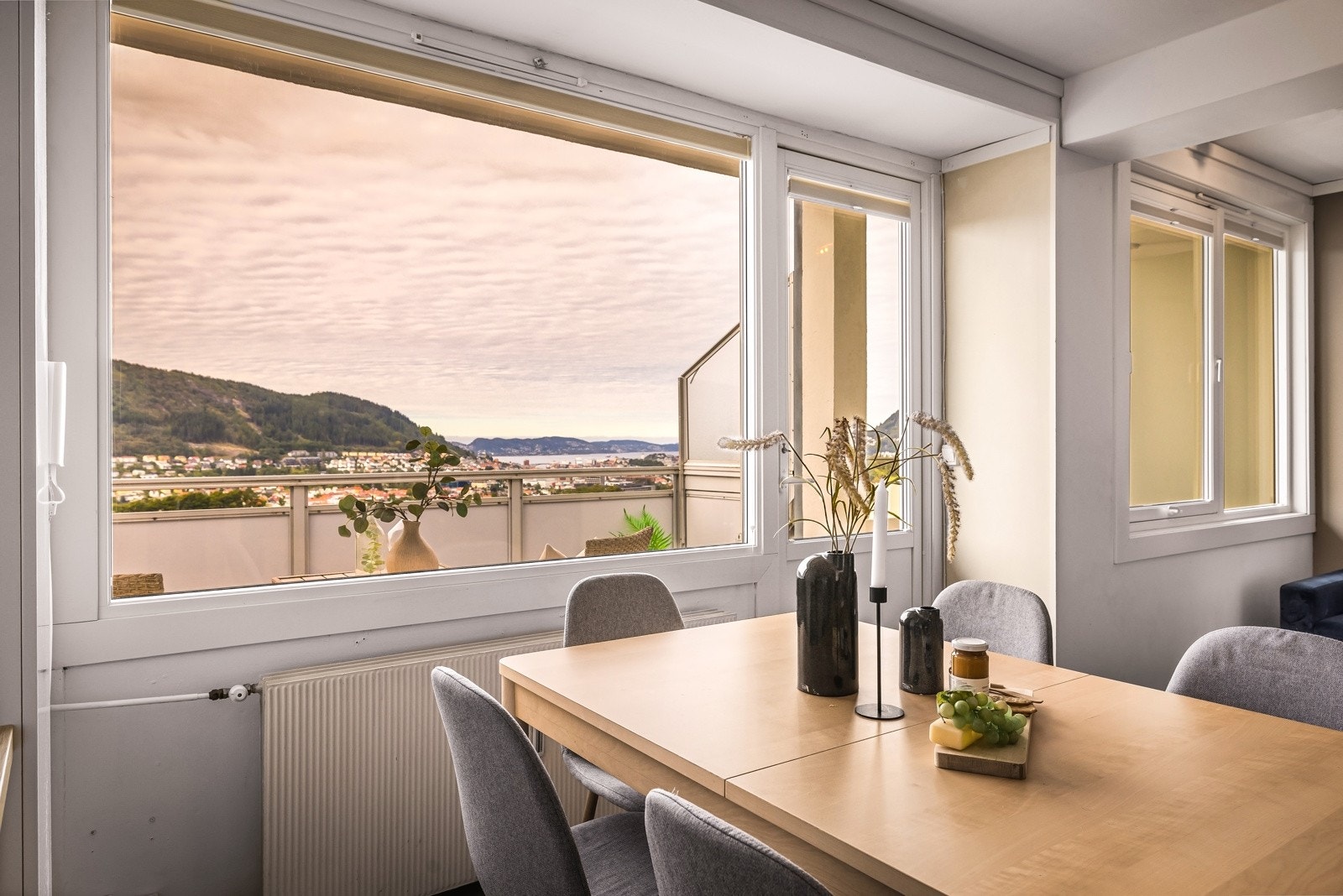 - Inviter venner og familie på hyggelig middagsbesøk - Galleribilde