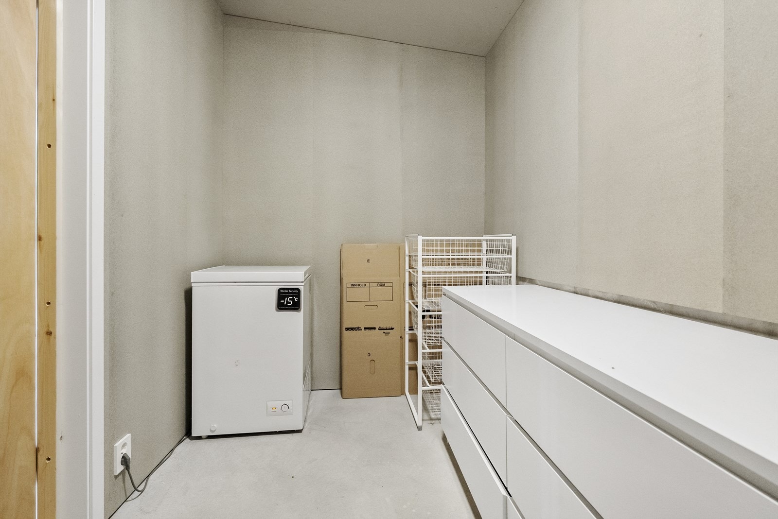 Isolert sportsbod Galleribilde